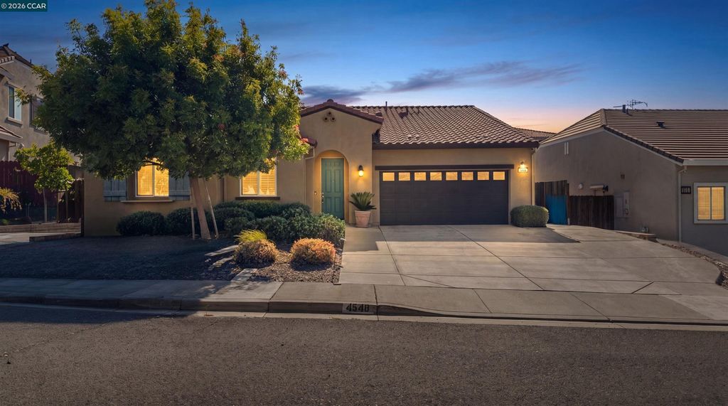 4548 Park Side st, Antioch, CA 95431
