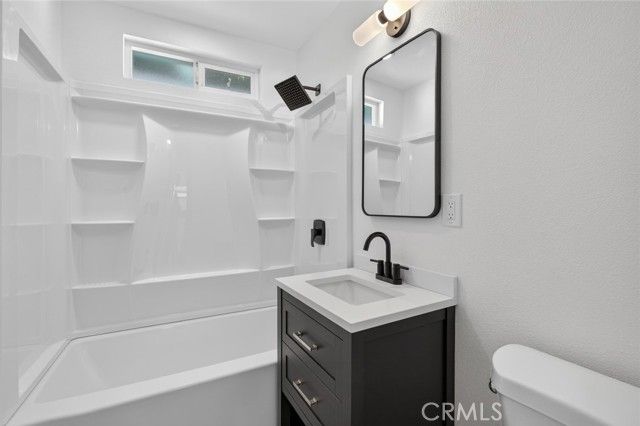 9587 Bolton, Montclair, CA 91763