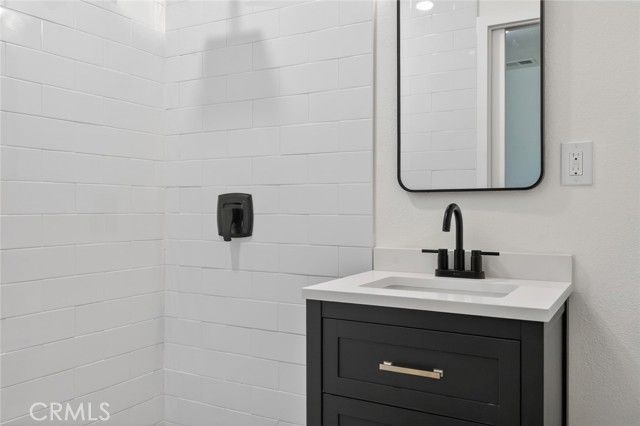 9587 Bolton, Montclair, CA 91763