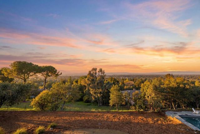 150 Brookwood Road, Woodside, CA 94062