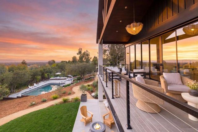 150 Brookwood Road, Woodside, CA 94062