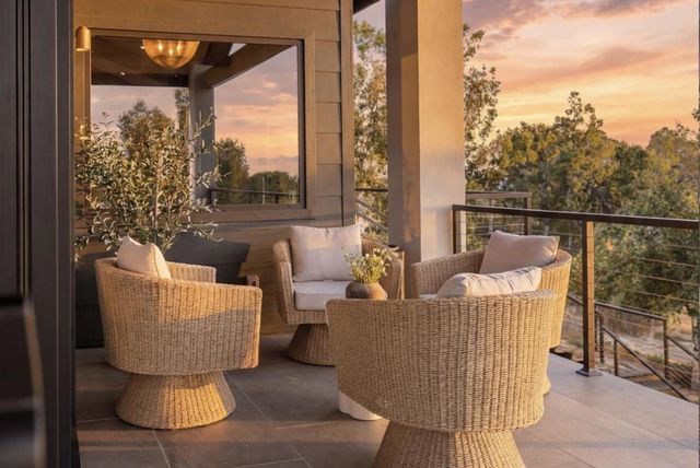 150 Brookwood Road, Woodside, CA 94062