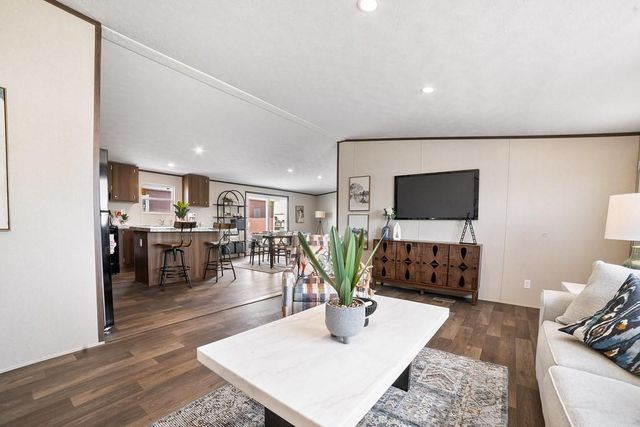 111 County Road 1303, Bridgeport, TX 76426