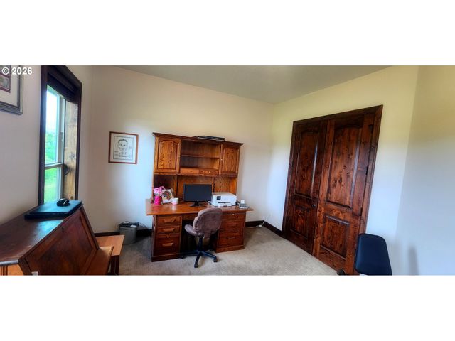 18700 Nw ADCOCK Rd, Yamhill, OR 97148
