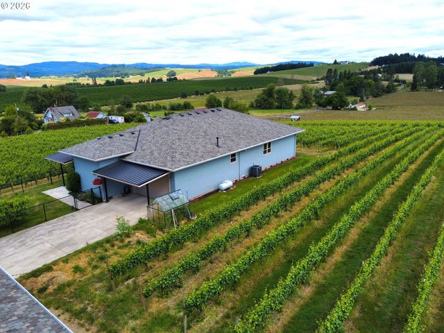 18700 Nw ADCOCK Rd, Yamhill, OR 97148