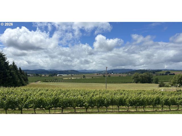 18700 Nw ADCOCK Rd, Yamhill, OR 97148