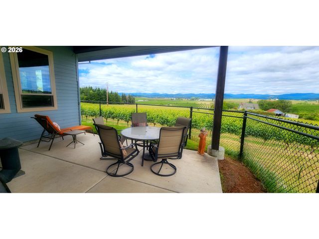 18700 Nw ADCOCK Rd, Yamhill, OR 97148