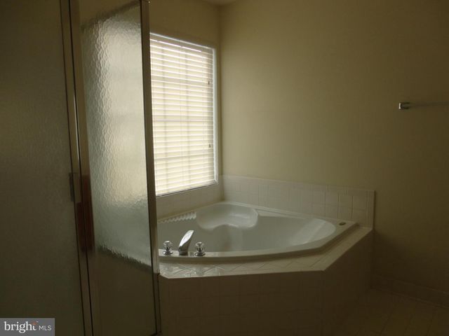 24656 KINGS CANYON SQ, Aldie, VA 20105