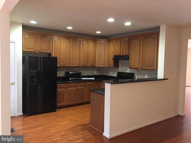 24656 KINGS CANYON SQ, Aldie, VA 20105