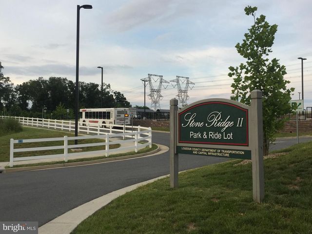 24656 KINGS CANYON SQ, Aldie, VA 20105