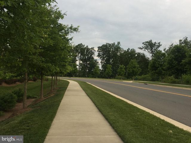 24656 KINGS CANYON SQ, Aldie, VA 20105