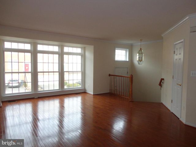 24656 KINGS CANYON SQ, Aldie, VA 20105