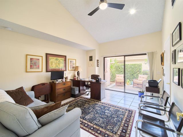 6974 Touchstone Circle, Palm Beach Gardens, FL 33418