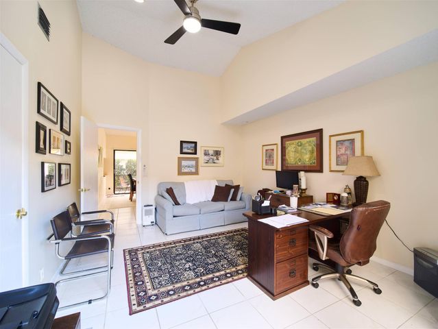 6974 Touchstone Circle, Palm Beach Gardens, FL 33418