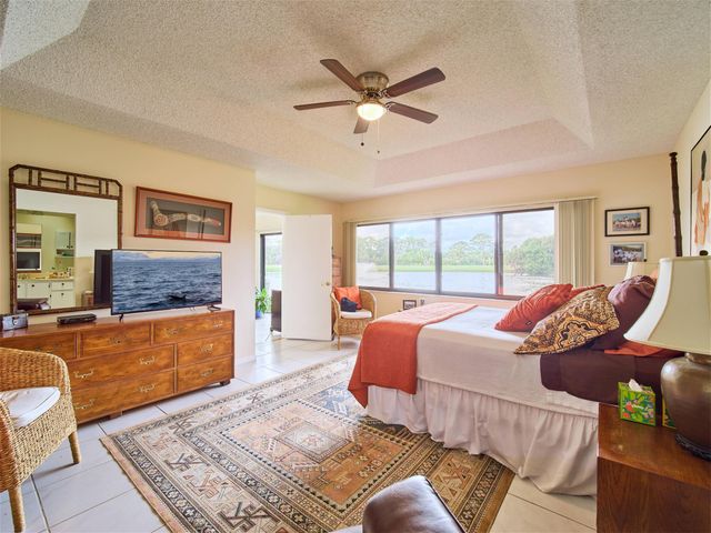 6974 Touchstone Circle, Palm Beach Gardens, FL 33418