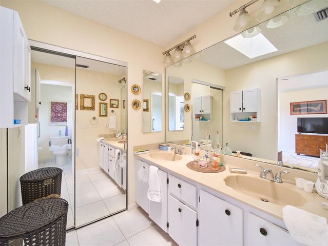 6974 Touchstone Circle, Palm Beach Gardens, FL 33418