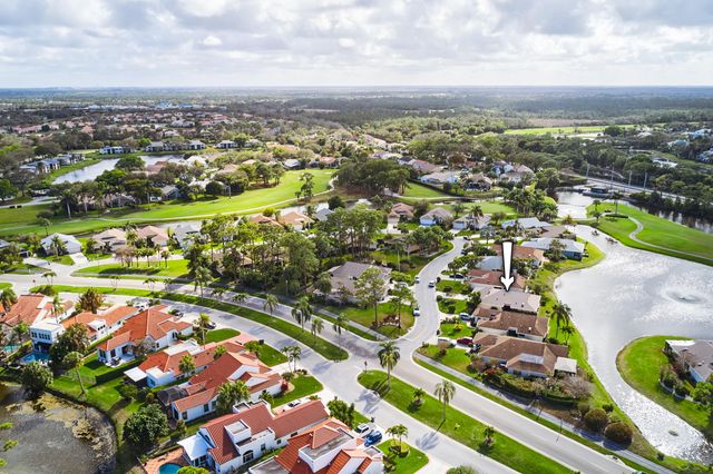 6974 Touchstone Circle, Palm Beach Gardens, FL 33418