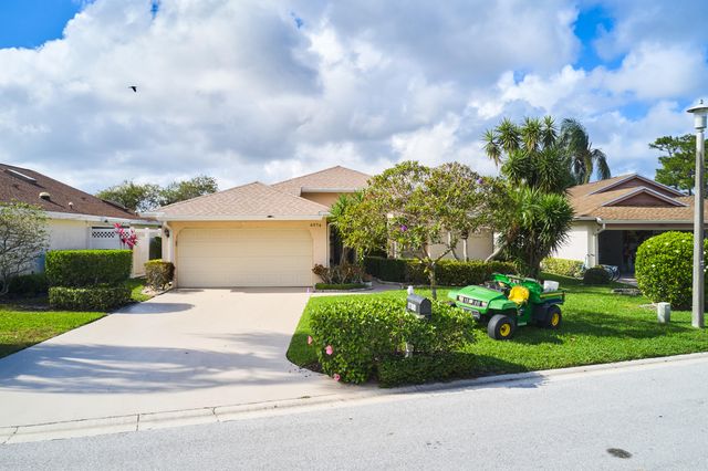 6974 Touchstone Circle, Palm Beach Gardens, FL 33418