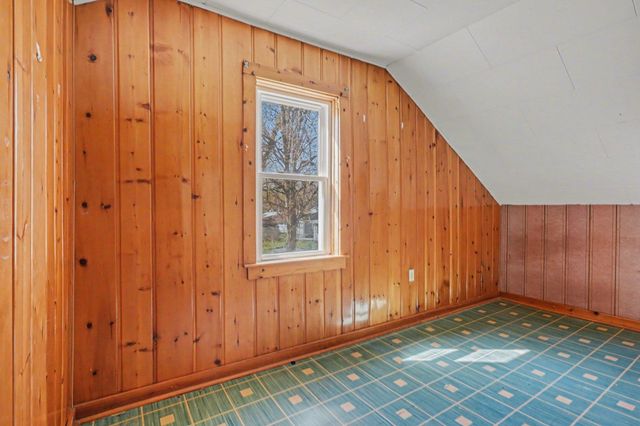 708 Nebobish Avenue, Bay City, MI 48708