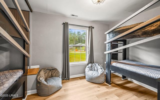 28 Ridenour Place, Port Royal, SC 29935