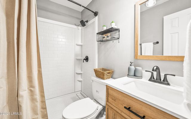 28 Ridenour Place, Port Royal, SC 29935