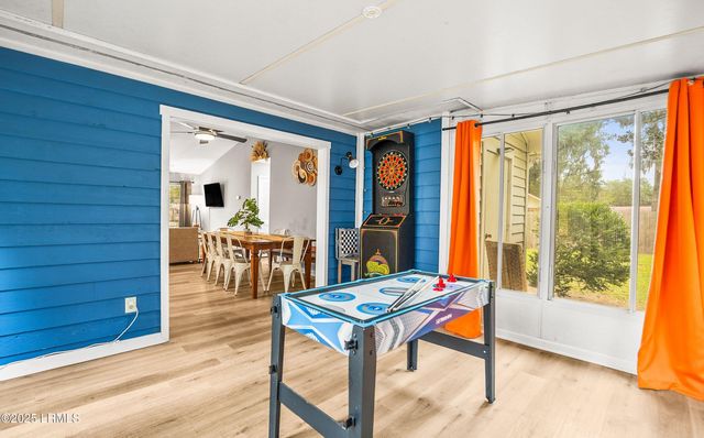 28 Ridenour Place, Port Royal, SC 29935