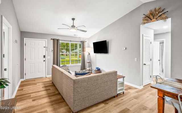 28 Ridenour Place, Port Royal, SC 29935