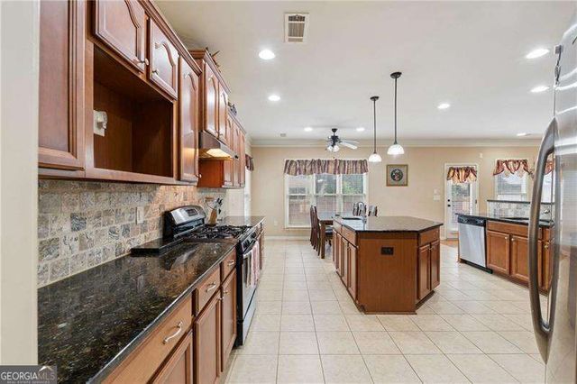 8165 Majors Glen Court, Cumming, GA 30041