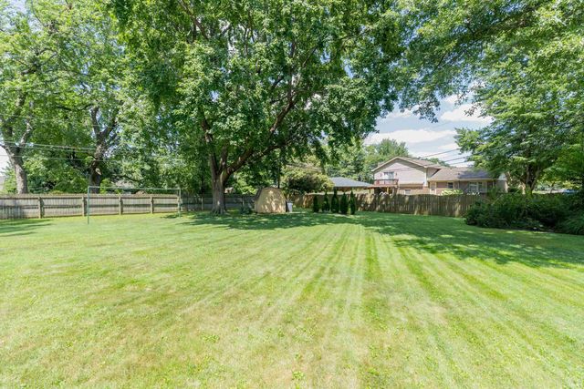 112 Montclair Court, Evansville, IN 47715