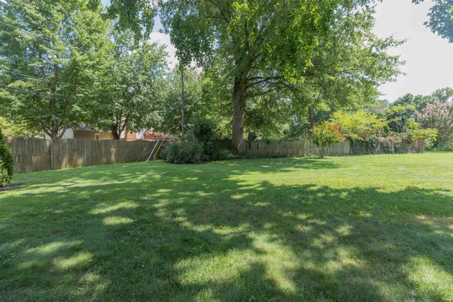 112 Montclair Court, Evansville, IN 47715