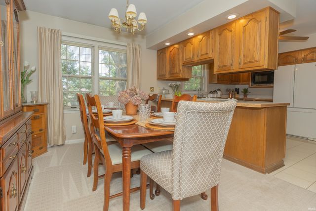 112 Montclair Court, Evansville, IN 47715