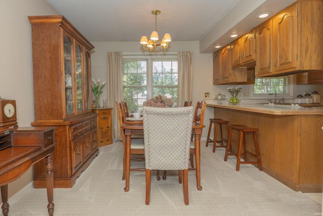 112 Montclair Court, Evansville, IN 47715