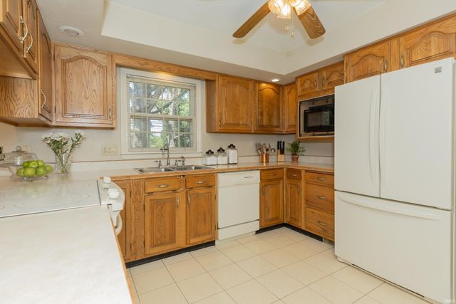112 Montclair Court, Evansville, IN 47715