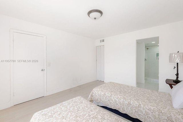 10434 Sunrise Lakes Blvd 109, Sunrise, FL 33322