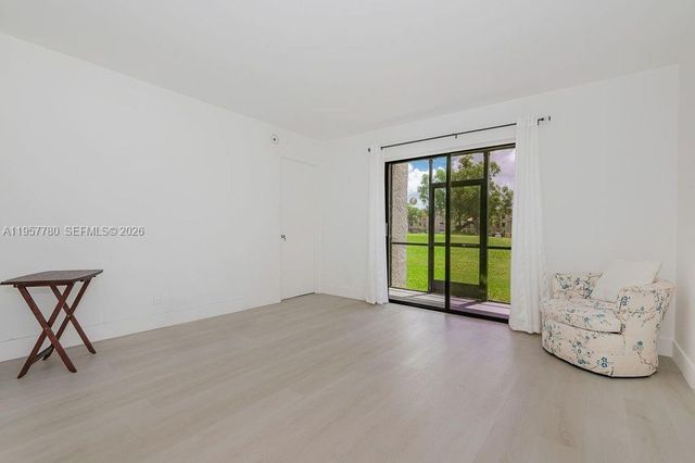 10434 Sunrise Lakes Blvd 109, Sunrise, FL 33322