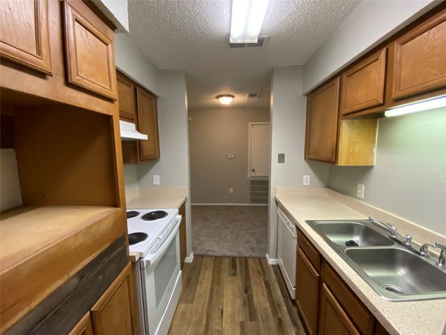 9696 Walnut 317, Dallas, TX 75243