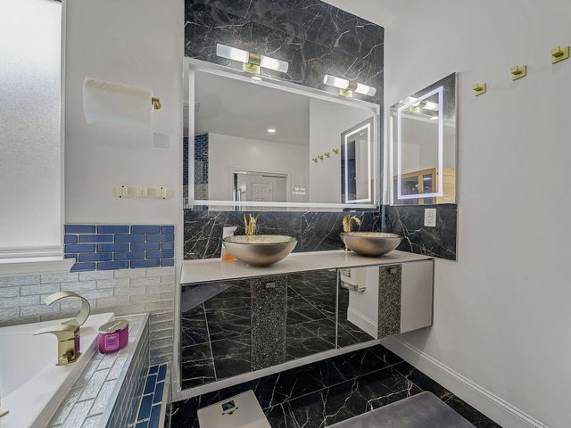 3608 Parkhurst Circle, Richardson, TX 75082