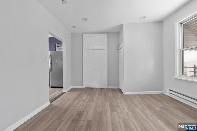 211 13th Street, Newark, NJ 07107