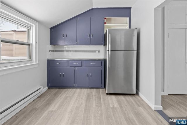 211 13th Street, Newark, NJ 07107