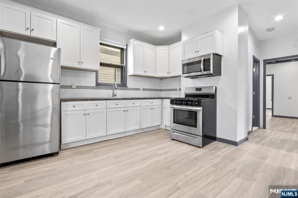 211 13th Street, Newark, NJ 07107