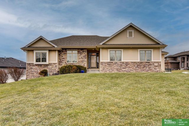 12647 S 80 Street, Papillion, NE 68046