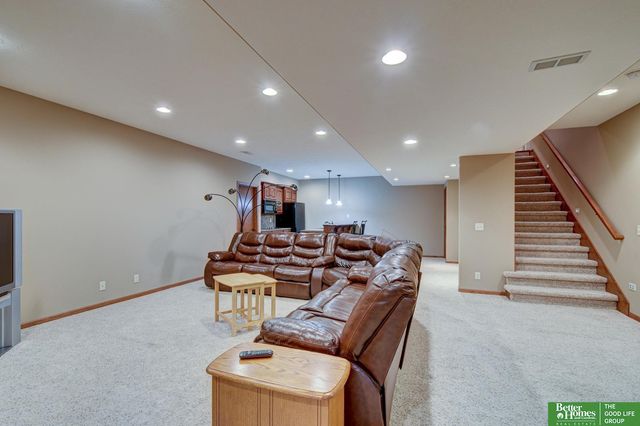 12647 S 80 Street, Papillion, NE 68046