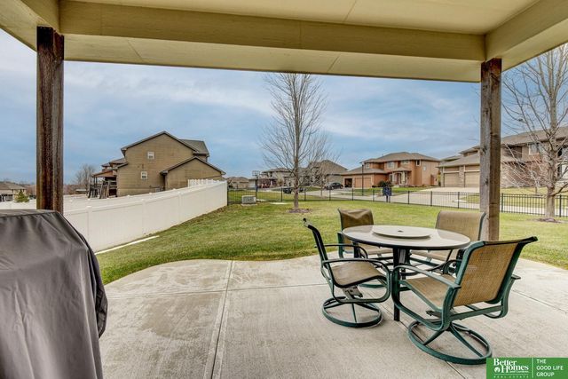 12647 S 80 Street, Papillion, NE 68046