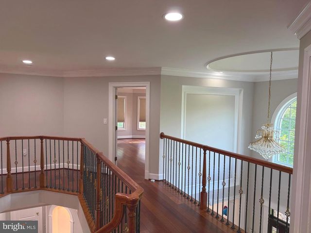 6529 FAIRLAWN DR, Mclean, VA 22101