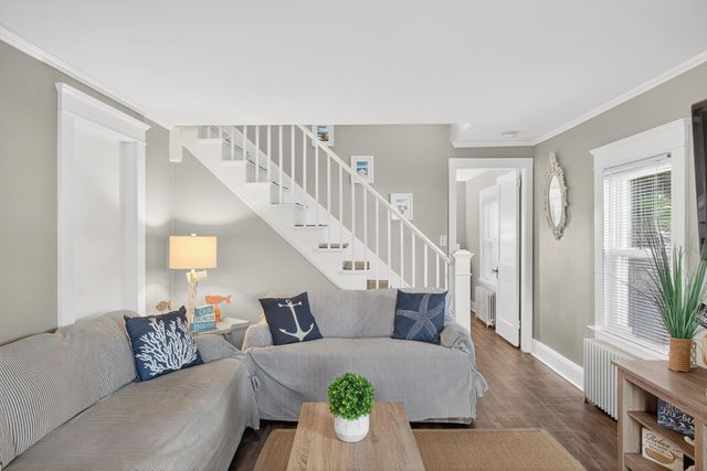 10 Trenton Street, West Yarmouth, MA 02673