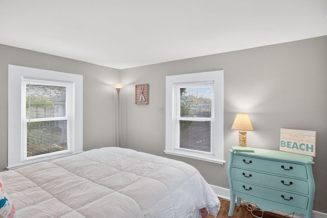 10 Trenton Street, West Yarmouth, MA 02673