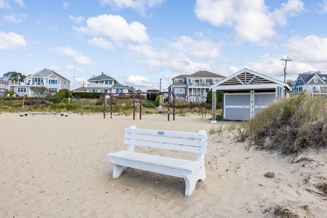 10 Trenton Street, West Yarmouth, MA 02673