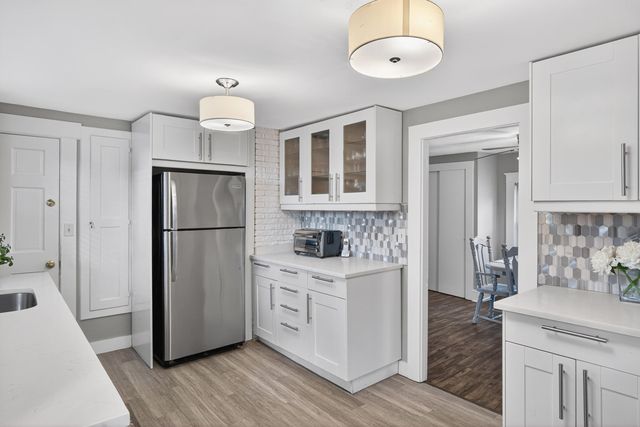 10 Trenton Street, West Yarmouth, MA 02673