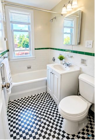 9 EVERGREEN Avenue C6, Hartford, CT 06105