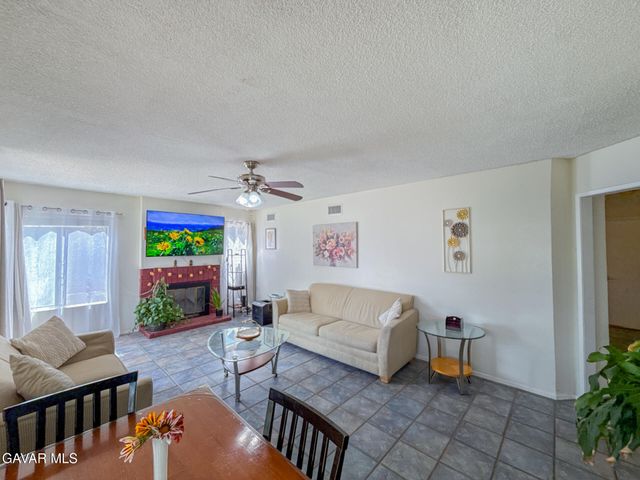 2528 Poker Plant Court, Palmdale, CA 93550